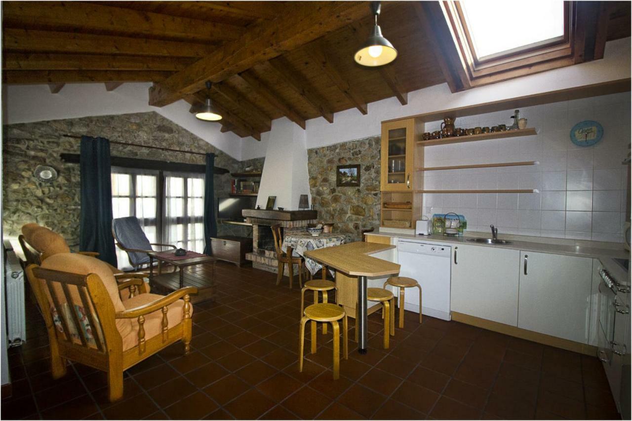 Aldea De Ribadesella Guest House Sardalla Exterior foto